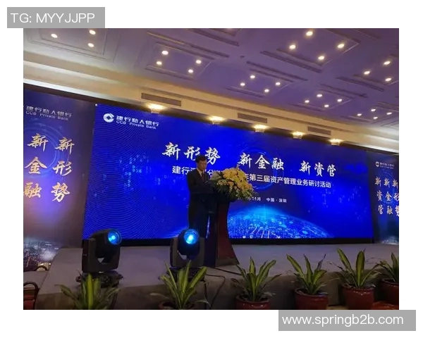 深圳飞盘队战术解析：聚焦团队配合与进攻策略的深度探讨