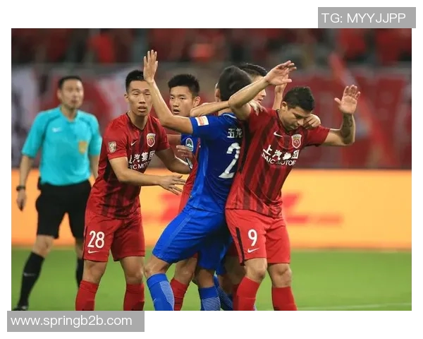 河南建业对阵上港精彩直播全程回顾与赛后分析尽在这里