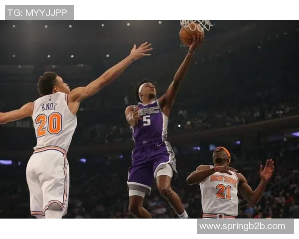 德阿隆福克斯如何在NBA赛场上崭露头角成就自我传奇